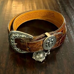 Vintage 1995 Croc-embossed Brown Leather Brighton Museum Locket Belt